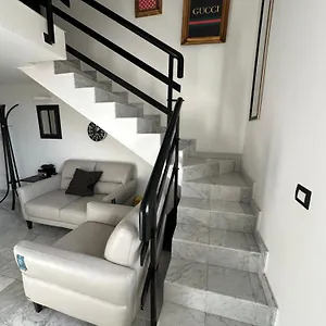 Bilocale In Marmo A Prato Prato (Prato)
